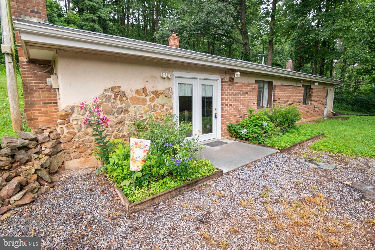 112 HIGHLAND WAY, CHESTER GAP, Virginia 22623, 3 Bedrooms Bedrooms, ,1 BathroomBathrooms,Residential,For sale,112 HIGHLAND WAY,VARP2002192 MLS # VARP2002192