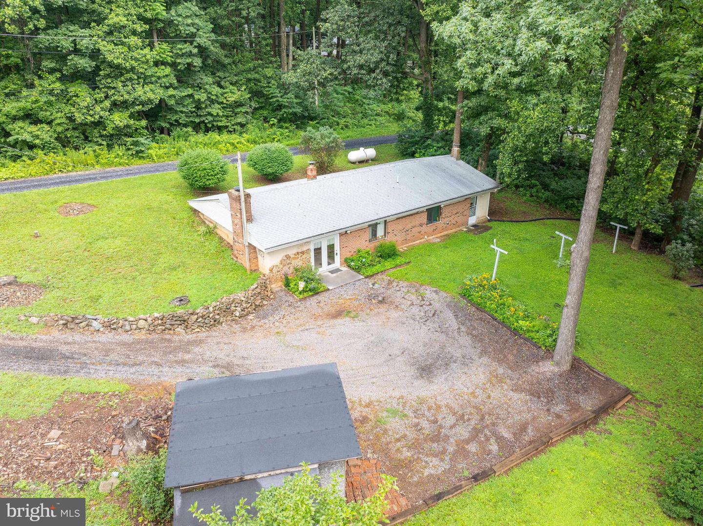 112 HIGHLAND WAY, CHESTER GAP, Virginia 22623, 3 Bedrooms Bedrooms, ,1 BathroomBathrooms,Residential,For sale,112 HIGHLAND WAY,VARP2002192 MLS # VARP2002192