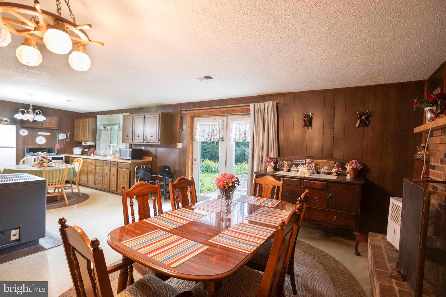 112 HIGHLAND WAY, CHESTER GAP, Virginia 22623, 3 Bedrooms Bedrooms, ,1 BathroomBathrooms,Residential,For sale,112 HIGHLAND WAY,VARP2002192 MLS # VARP2002192