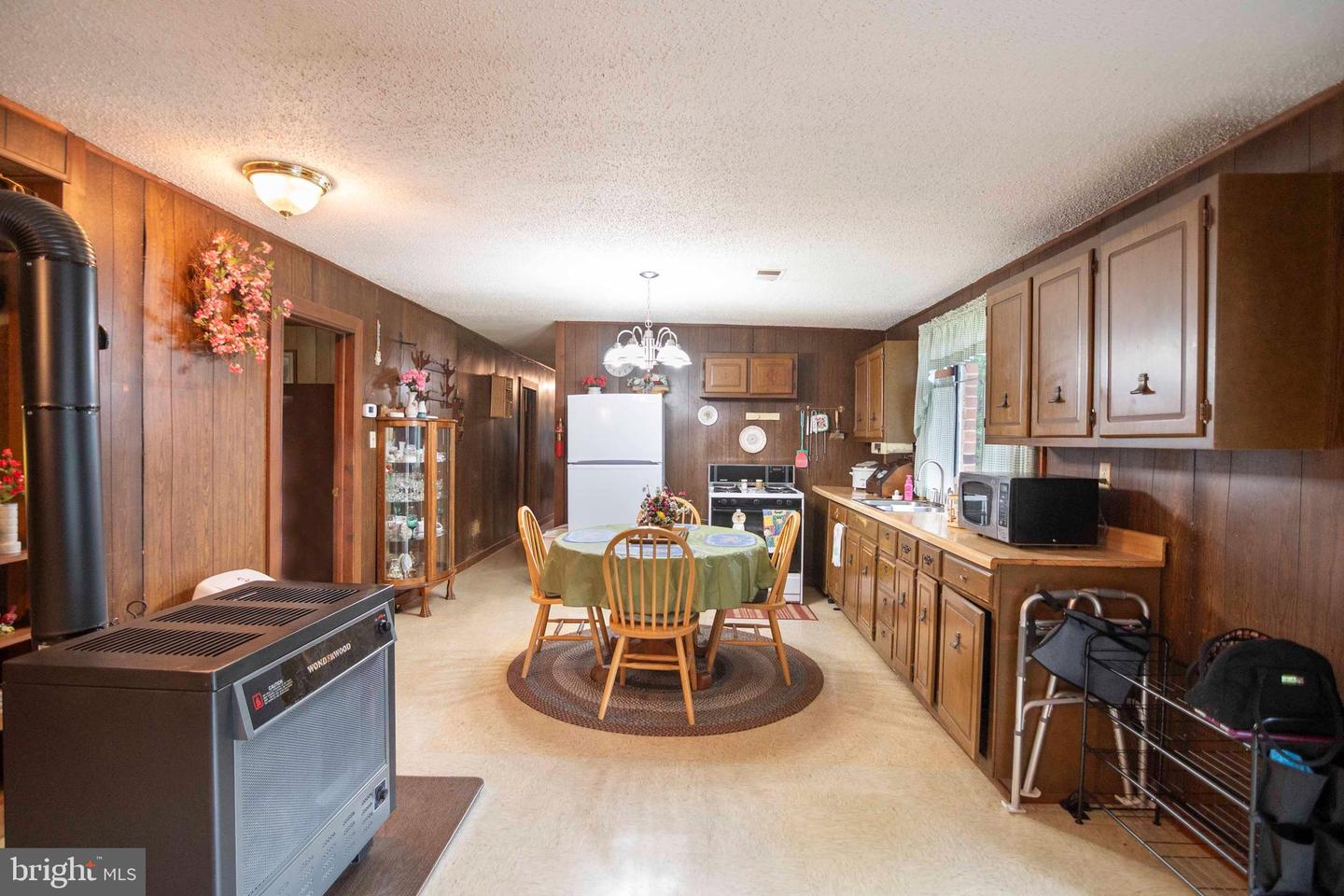 112 HIGHLAND WAY, CHESTER GAP, Virginia 22623, 3 Bedrooms Bedrooms, ,1 BathroomBathrooms,Residential,For sale,112 HIGHLAND WAY,VARP2002192 MLS # VARP2002192