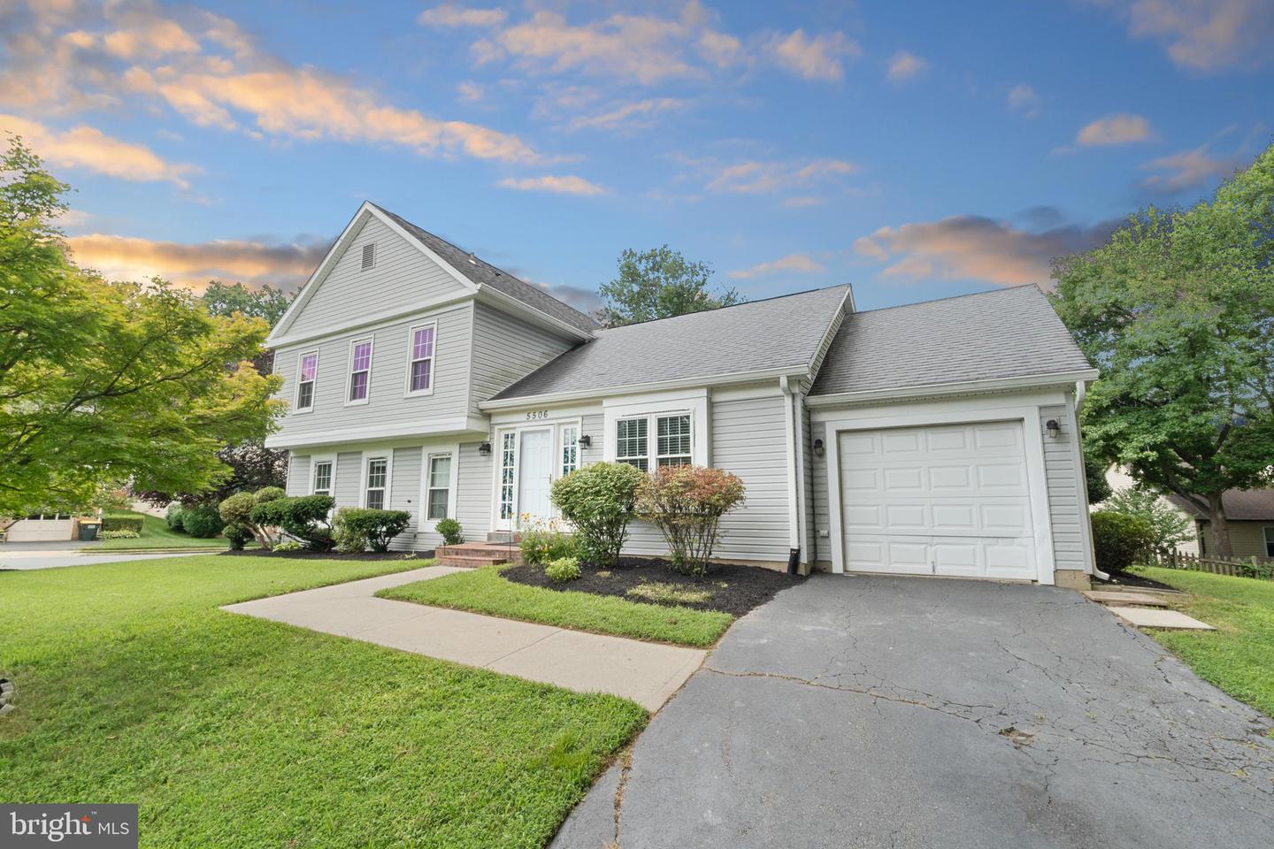 5506 GREAT TREE CT, FAIRFAX, Virginia 22032, 4 Bedrooms Bedrooms, ,3 BathroomsBathrooms,Residential,For sale,5506 GREAT TREE CT,VAFX2256902 MLS # VAFX2256902
