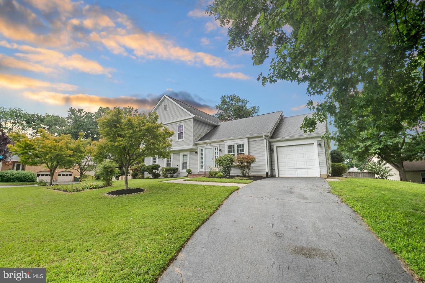 5506 GREAT TREE CT, FAIRFAX, Virginia 22032, 4 Bedrooms Bedrooms, ,3 BathroomsBathrooms,Residential,For sale,5506 GREAT TREE CT,VAFX2256902 MLS # VAFX2256902