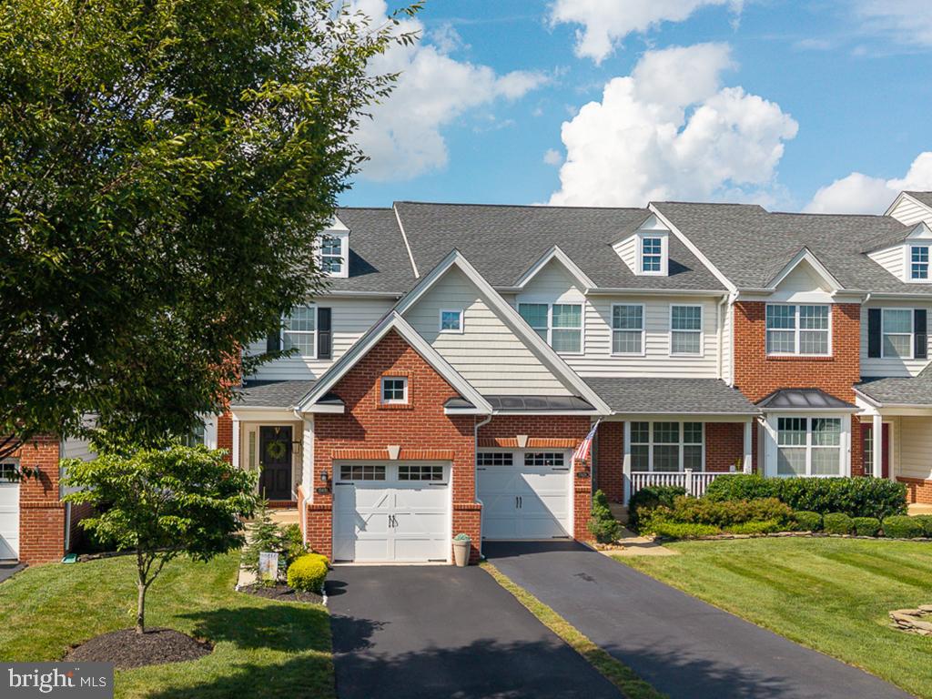 15430 GOSSOMS STORE CT, HAYMARKET, Virginia 20169, 3 Bedrooms Bedrooms, ,3 BathroomsBathrooms,Residential,For sale,15430 GOSSOMS STORE CT,VAPW2099818 MLS # VAPW2099818