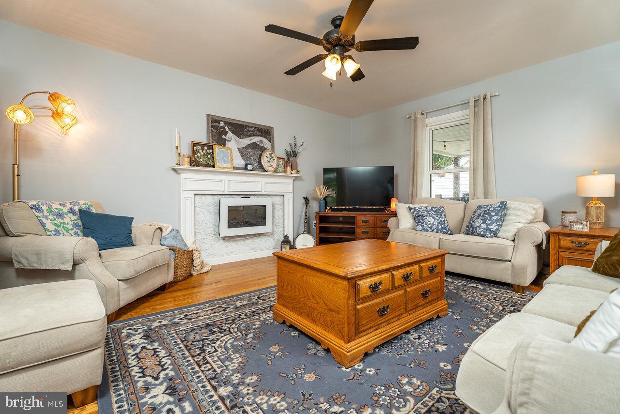 114 SECOND ST, SHENANDOAH, Virginia 22849, 3 Bedrooms Bedrooms, ,1 BathroomBathrooms,Residential,For sale,114 SECOND ST,VAPA2005160 MLS # VAPA2005160