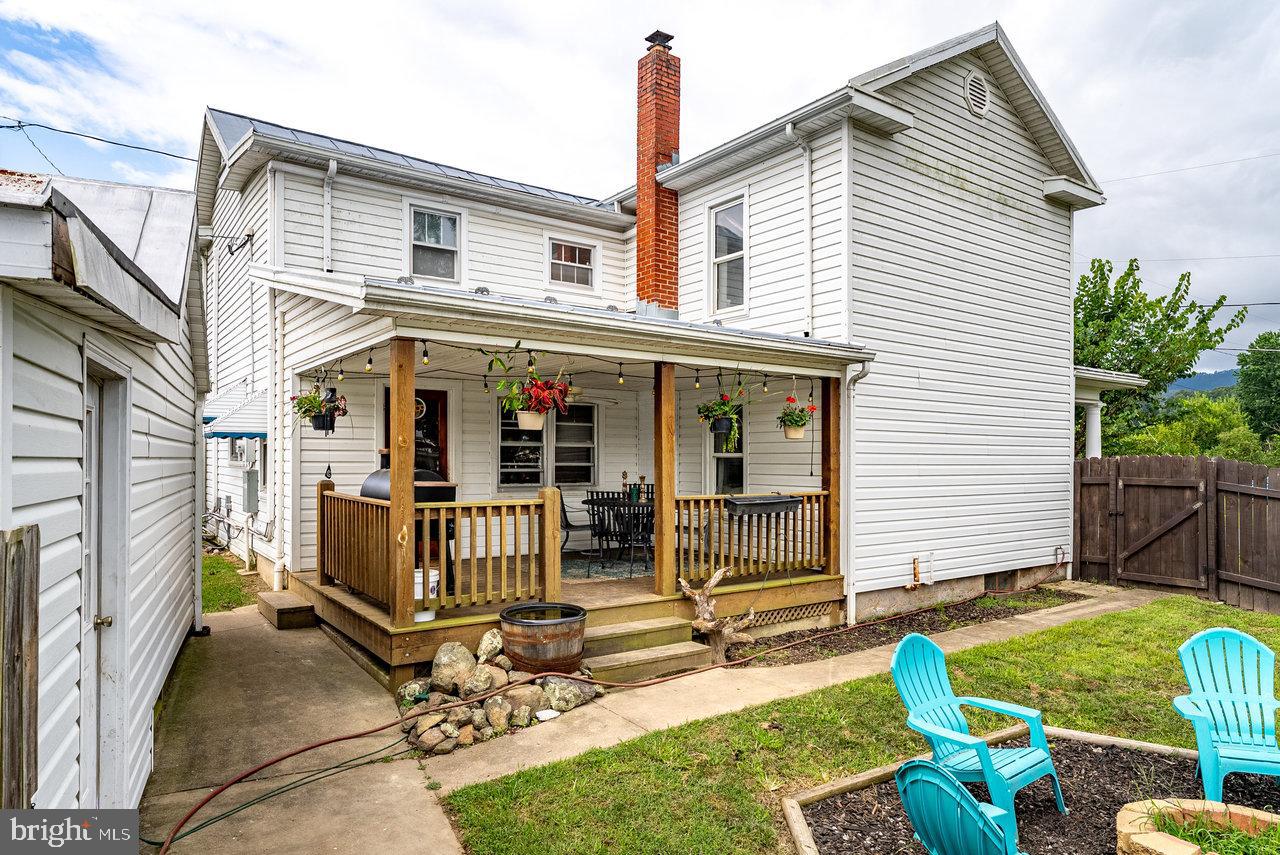 114 SECOND ST, SHENANDOAH, Virginia 22849, 3 Bedrooms Bedrooms, ,1 BathroomBathrooms,Residential,For sale,114 SECOND ST,VAPA2005160 MLS # VAPA2005160