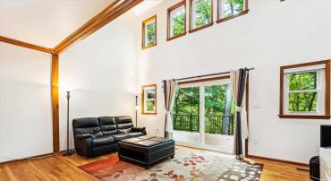 6364 EVANGELINE LN, ALEXANDRIA, Virginia 22312, 5 Bedrooms Bedrooms, ,4 BathroomsBathrooms,Residential,For sale,6364 EVANGELINE LN,VAFX2257312 MLS # VAFX2257312