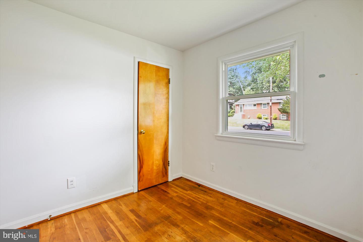 102 MOORE AVE SW, VIENNA, Virginia 22180, 3 Bedrooms Bedrooms, ,2 BathroomsBathrooms,Residential,For sale,102 MOORE AVE SW,VAFX2257376 MLS # VAFX2257376