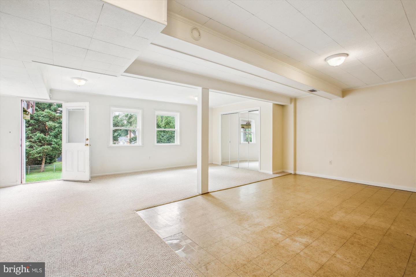 102 MOORE AVE SW, VIENNA, Virginia 22180, 3 Bedrooms Bedrooms, ,2 BathroomsBathrooms,Residential,For sale,102 MOORE AVE SW,VAFX2257376 MLS # VAFX2257376