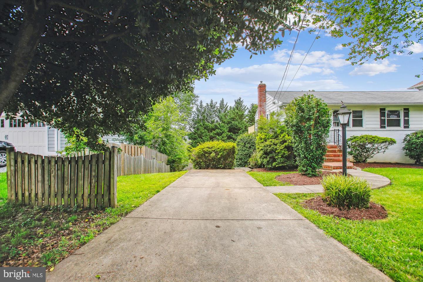 102 MOORE AVE SW, VIENNA, Virginia 22180, 3 Bedrooms Bedrooms, ,2 BathroomsBathrooms,Residential,For sale,102 MOORE AVE SW,VAFX2257376 MLS # VAFX2257376