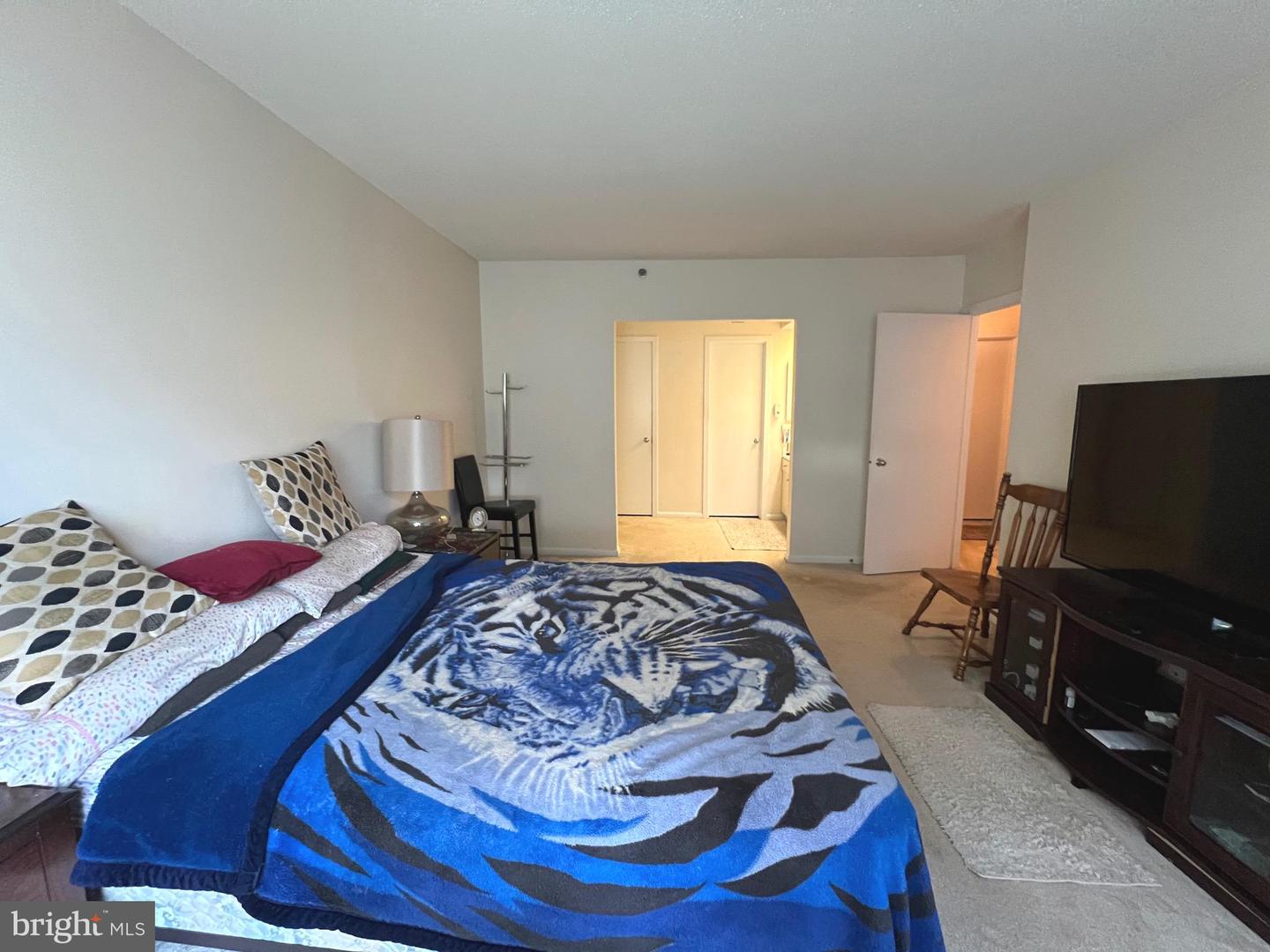5501 SEMINARY RD #214S, FALLS CHURCH, Virginia 22041, 2 Bedrooms Bedrooms, ,1 BathroomBathrooms,Residential,For sale,5501 SEMINARY RD #214S,VAFX2257548 MLS # VAFX2257548