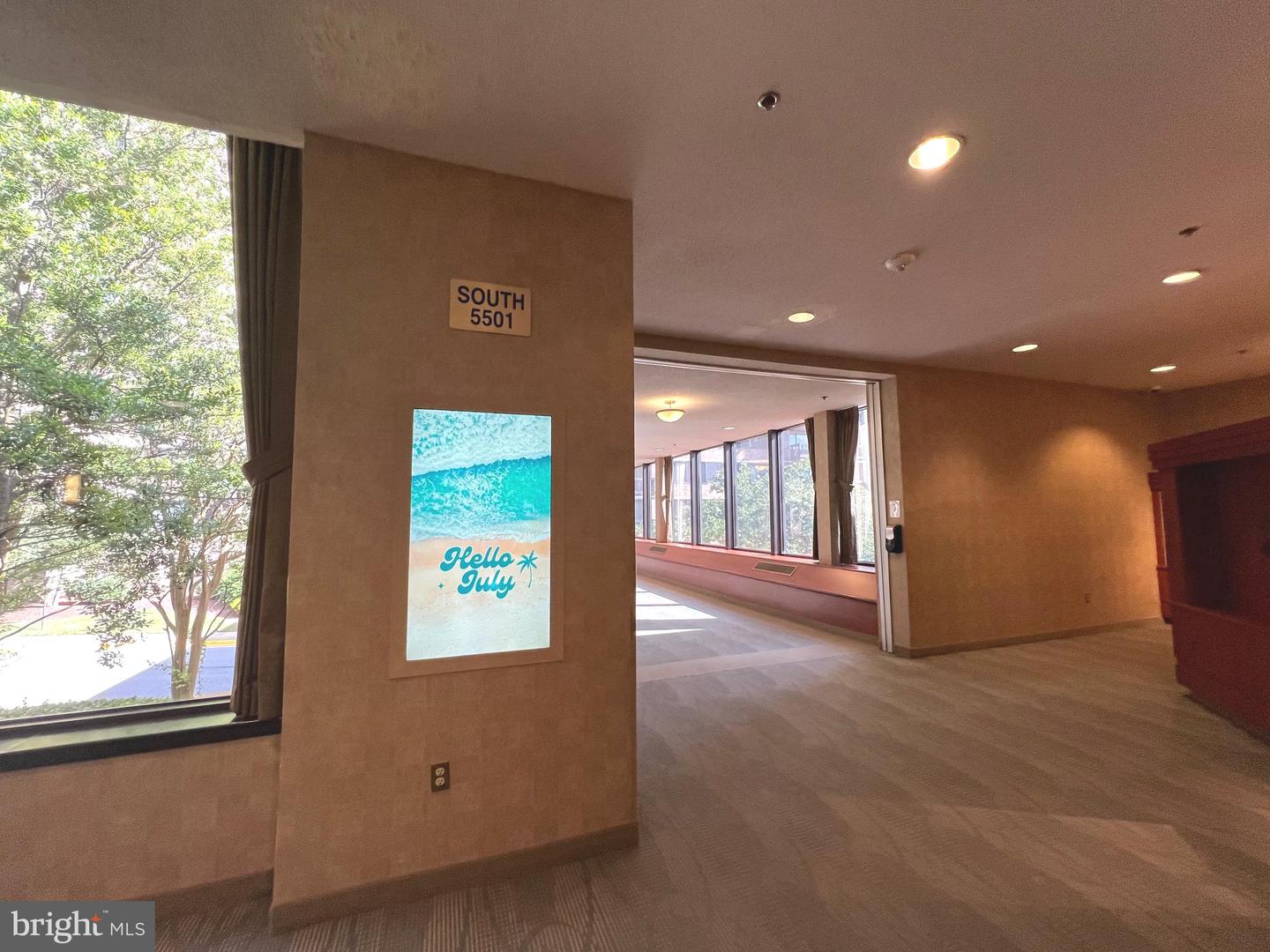 5501 SEMINARY RD #214S, FALLS CHURCH, Virginia 22041, 2 Bedrooms Bedrooms, ,1 BathroomBathrooms,Residential,For sale,5501 SEMINARY RD #214S,VAFX2257548 MLS # VAFX2257548