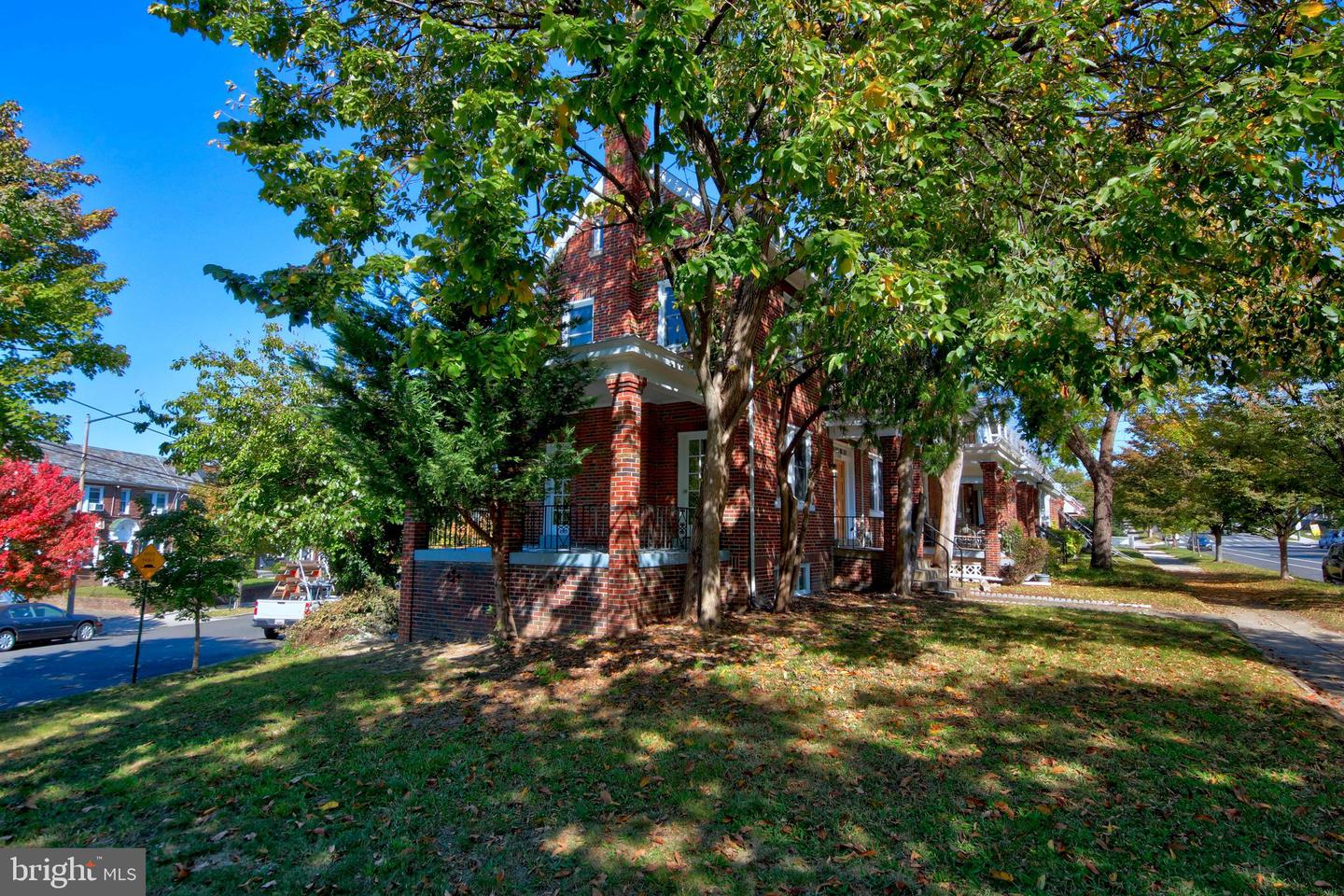 5200 KANSAS AVE NW, WASHINGTON, District Of Columbia 20011, 6 Bedrooms Bedrooms, ,3 BathroomsBathrooms,Residential,For sale,5200 KANSAS AVE NW,DCDC2212028 MLS # DCDC2212028