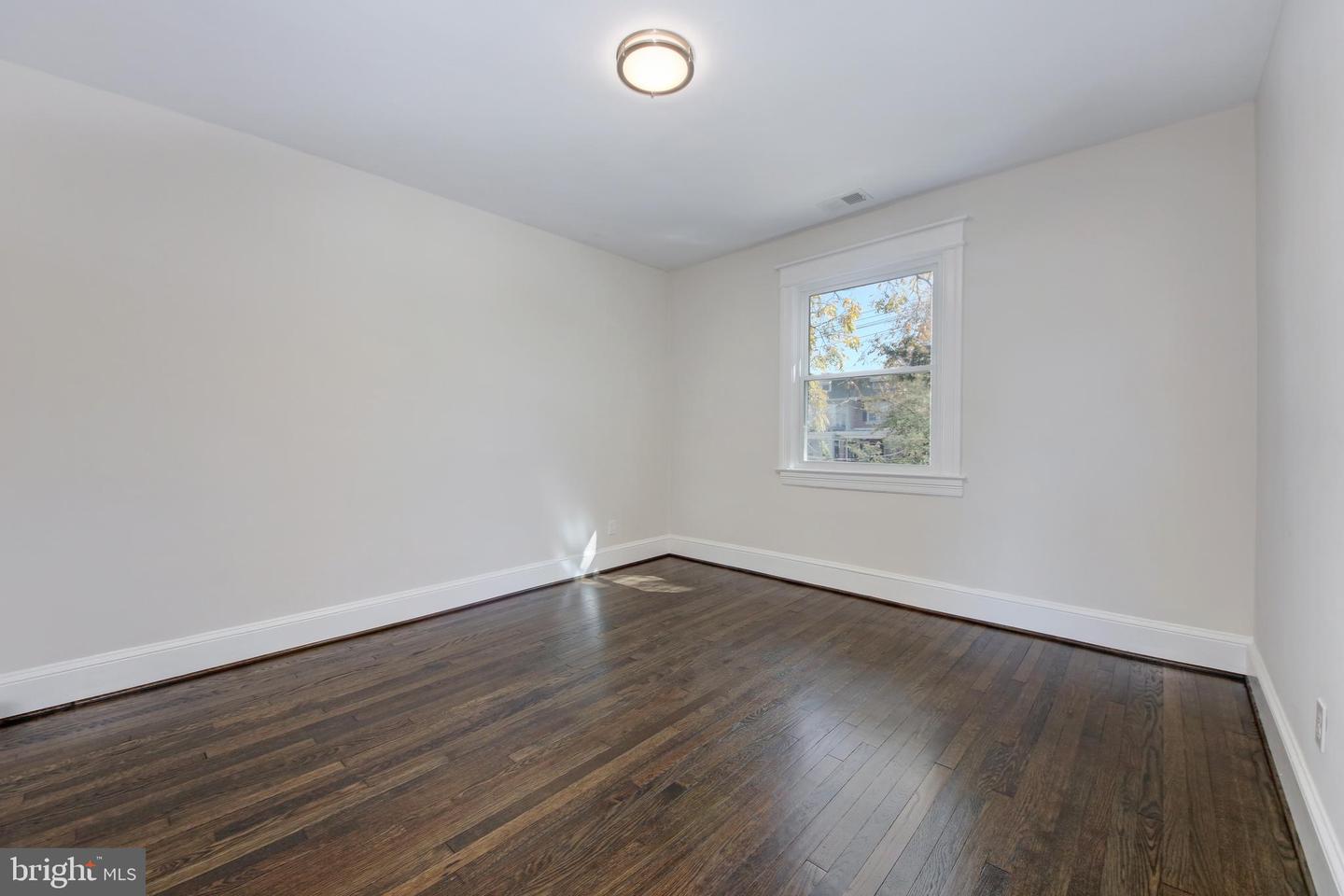 5200 KANSAS AVE NW, WASHINGTON, District Of Columbia 20011, 6 Bedrooms Bedrooms, ,3 BathroomsBathrooms,Residential,For sale,5200 KANSAS AVE NW,DCDC2212028 MLS # DCDC2212028