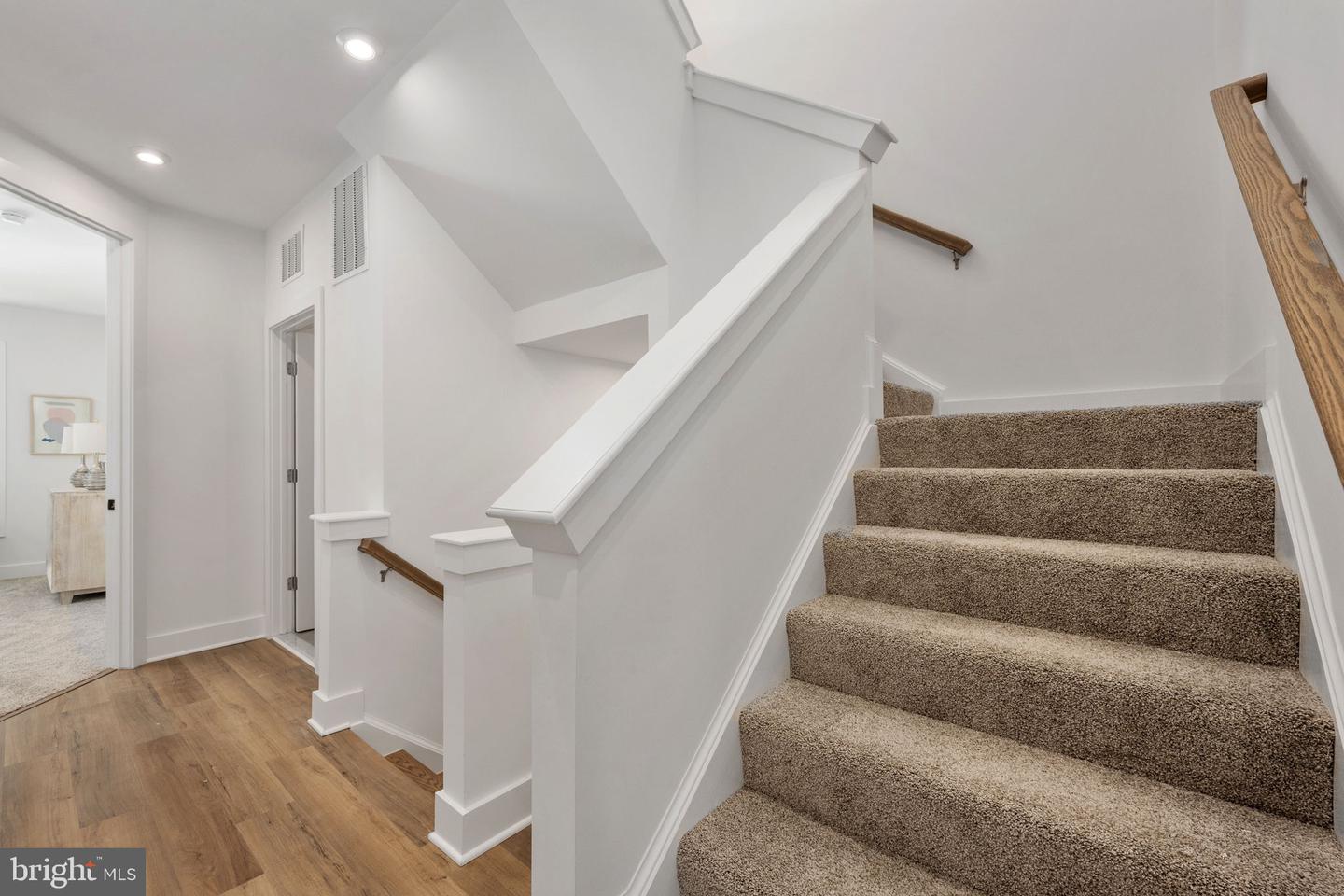 9424 DANDELION DR, LORTON, Virginia 22079, 3 Bedrooms Bedrooms, ,3 BathroomsBathrooms,Residential,For sale,9424 DANDELION DR,VAFX2257550 MLS # VAFX2257550