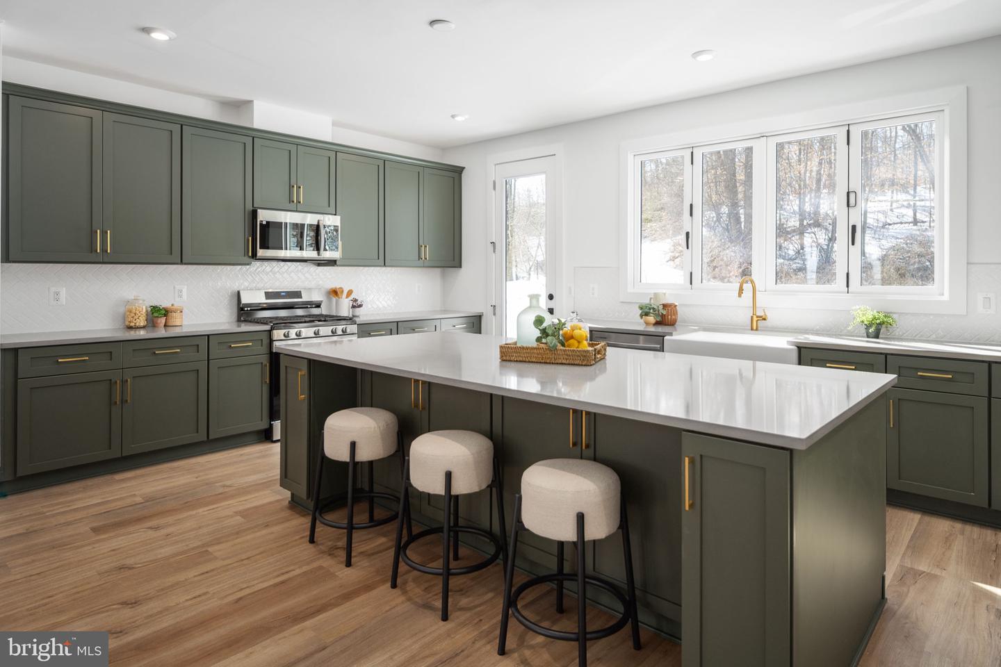 9424 DANDELION DR, LORTON, Virginia 22079, 3 Bedrooms Bedrooms, ,3 BathroomsBathrooms,Residential,For sale,9424 DANDELION DR,VAFX2257550 MLS # VAFX2257550