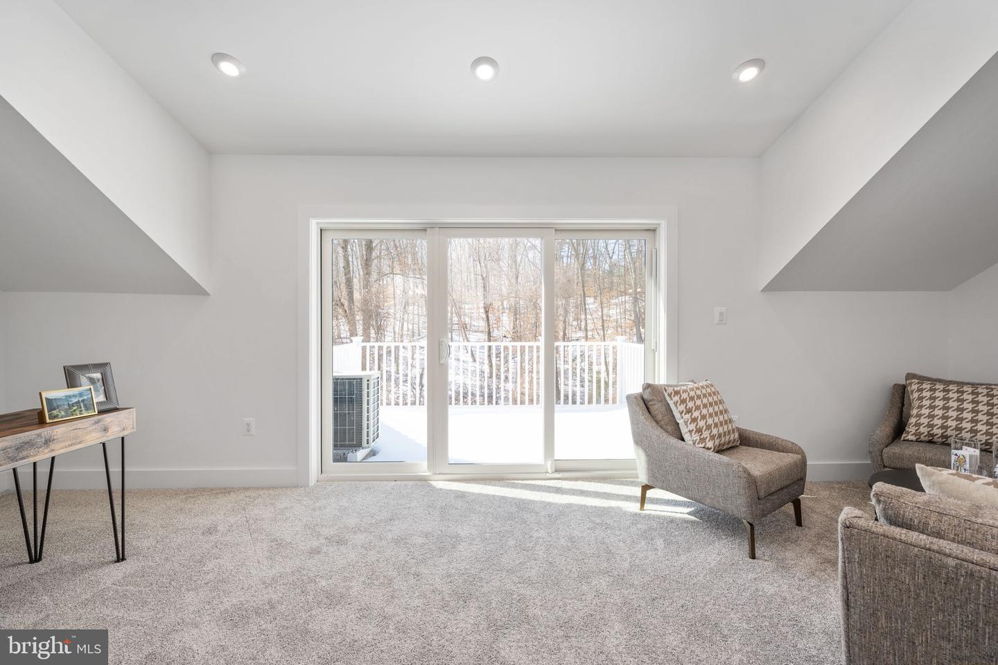 9424 DANDELION DR, LORTON, Virginia 22079, 3 Bedrooms Bedrooms, ,3 BathroomsBathrooms,Residential,For sale,9424 DANDELION DR,VAFX2257550 MLS # VAFX2257550