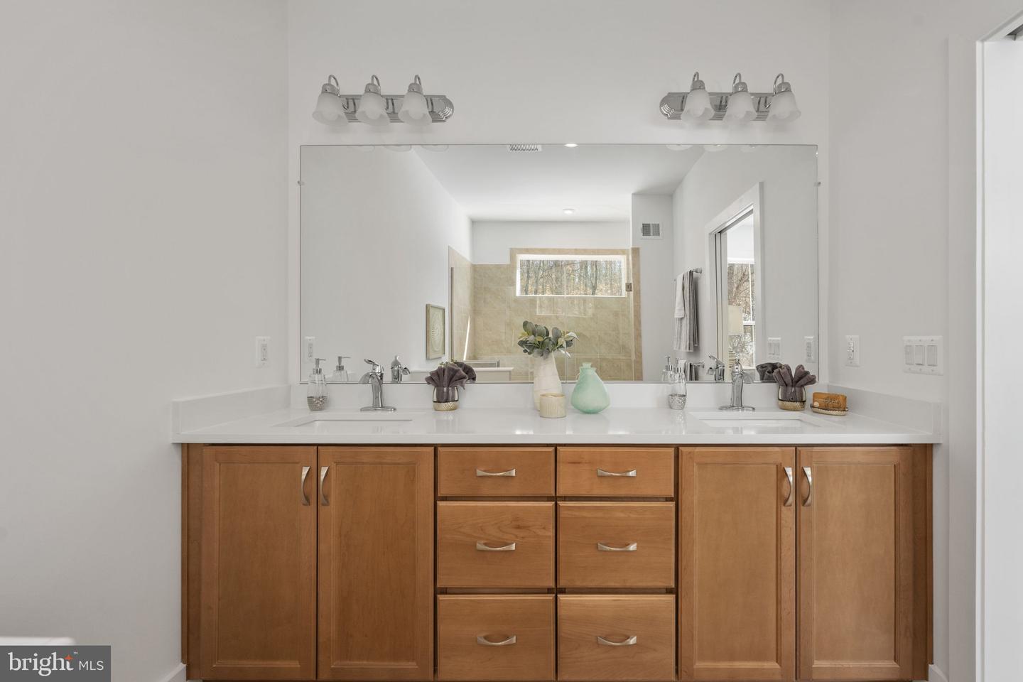 9424 DANDELION DR, LORTON, Virginia 22079, 3 Bedrooms Bedrooms, ,3 BathroomsBathrooms,Residential,For sale,9424 DANDELION DR,VAFX2257550 MLS # VAFX2257550