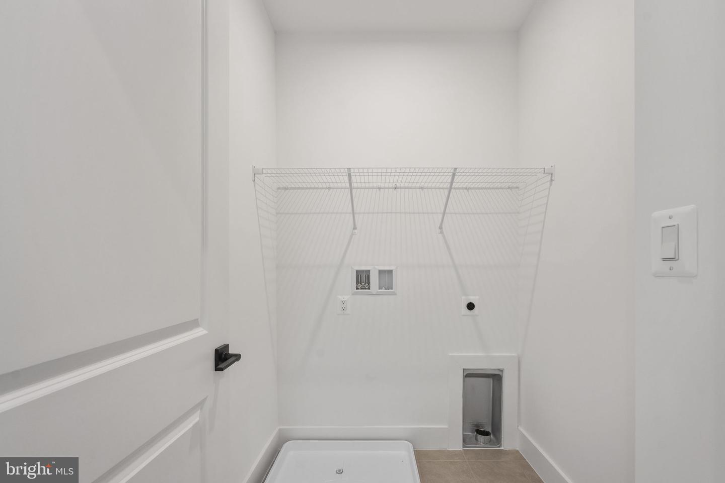 9424 DANDELION DR, LORTON, Virginia 22079, 3 Bedrooms Bedrooms, ,3 BathroomsBathrooms,Residential,For sale,9424 DANDELION DR,VAFX2257550 MLS # VAFX2257550