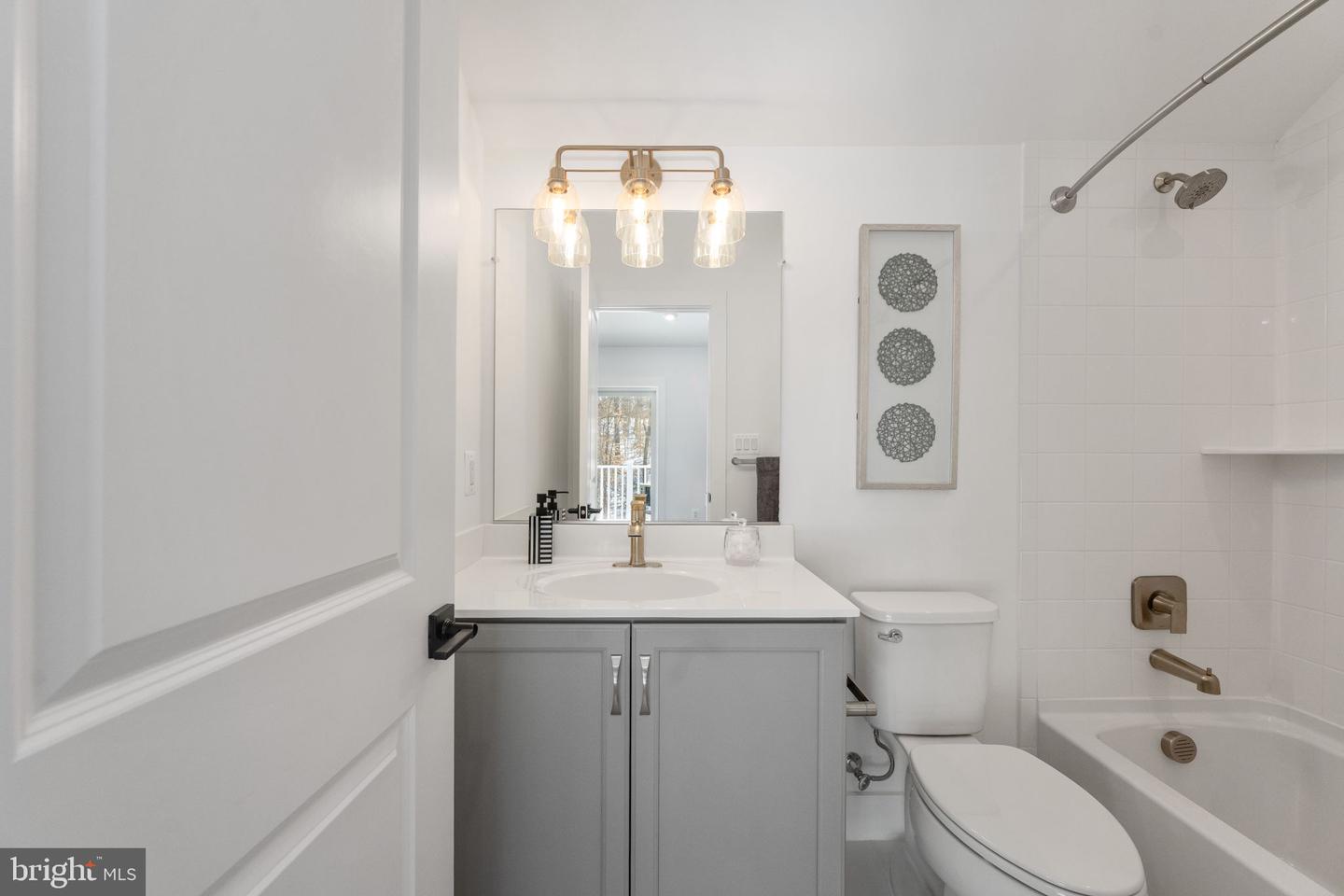 9424 DANDELION DR, LORTON, Virginia 22079, 3 Bedrooms Bedrooms, ,3 BathroomsBathrooms,Residential,For sale,9424 DANDELION DR,VAFX2257550 MLS # VAFX2257550