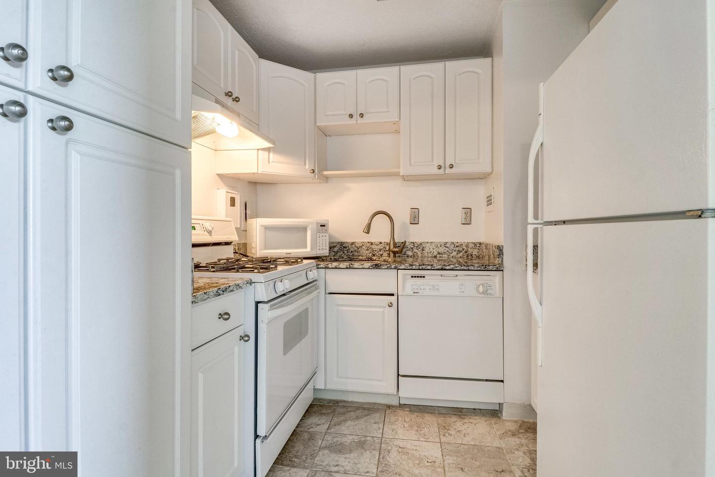 2030 N ADAMS ST #1403, ARLINGTON, Virginia 22201, 2 Bedrooms Bedrooms, ,1 BathroomBathrooms,Residential,For sale,2030 N ADAMS ST #1403,VAAR2061374 MLS # VAAR2061374