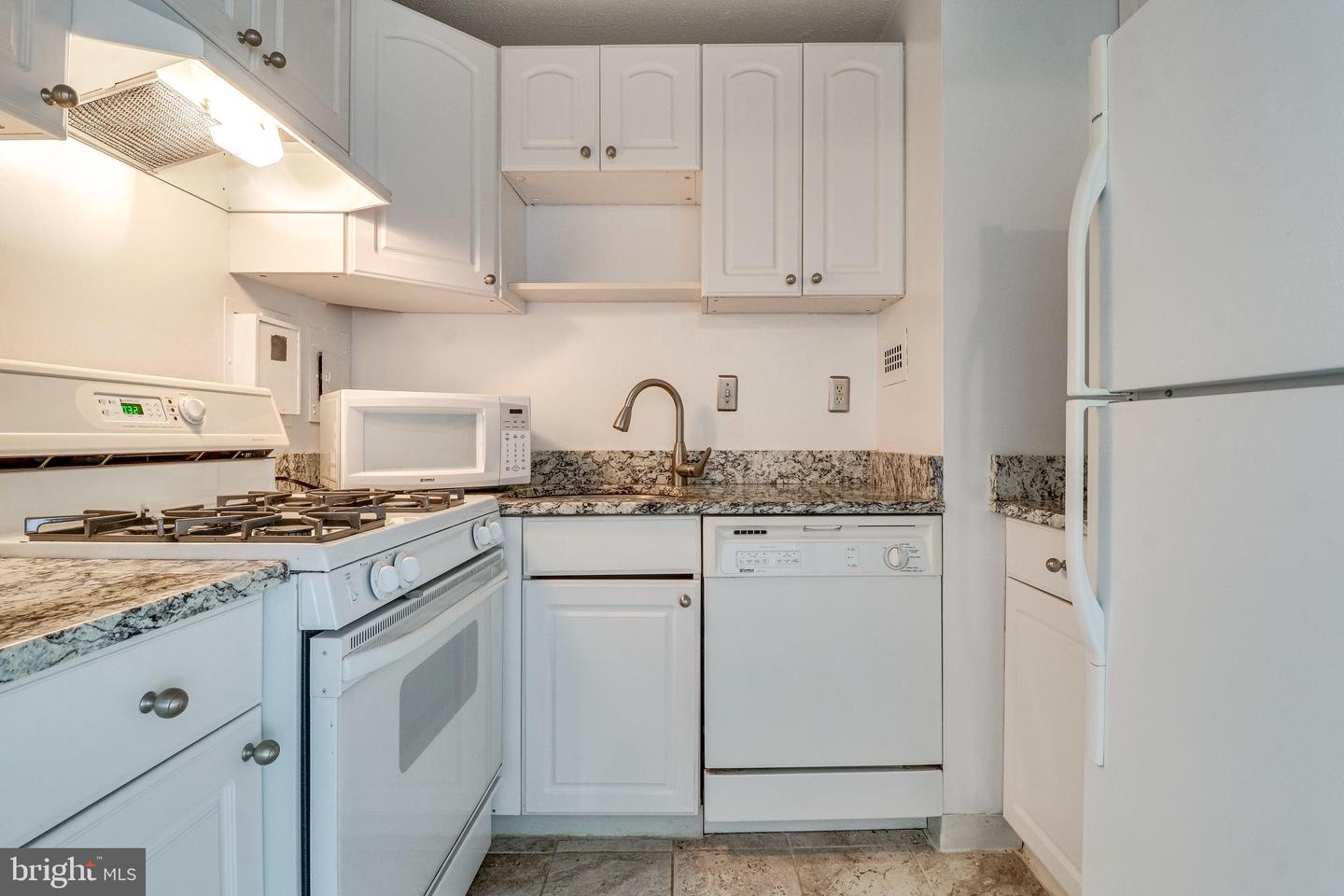 2030 N ADAMS ST #1403, ARLINGTON, Virginia 22201, 2 Bedrooms Bedrooms, ,1 BathroomBathrooms,Residential,For sale,2030 N ADAMS ST #1403,VAAR2061374 MLS # VAAR2061374