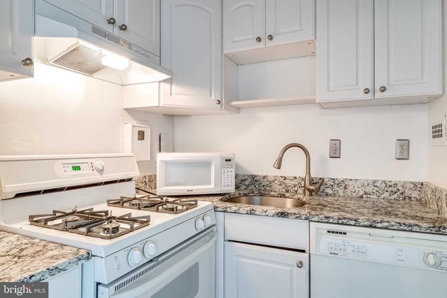 2030 N ADAMS ST #1403, ARLINGTON, Virginia 22201, 2 Bedrooms Bedrooms, ,1 BathroomBathrooms,Residential,For sale,2030 N ADAMS ST #1403,VAAR2061374 MLS # VAAR2061374