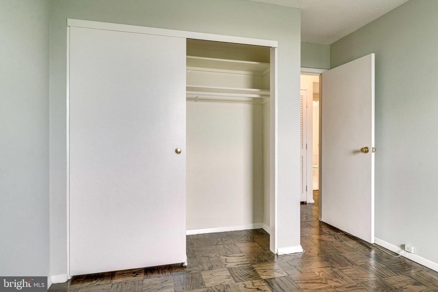 2030 N ADAMS ST #1403, ARLINGTON, Virginia 22201, 2 Bedrooms Bedrooms, ,1 BathroomBathrooms,Residential,For sale,2030 N ADAMS ST #1403,VAAR2061374 MLS # VAAR2061374