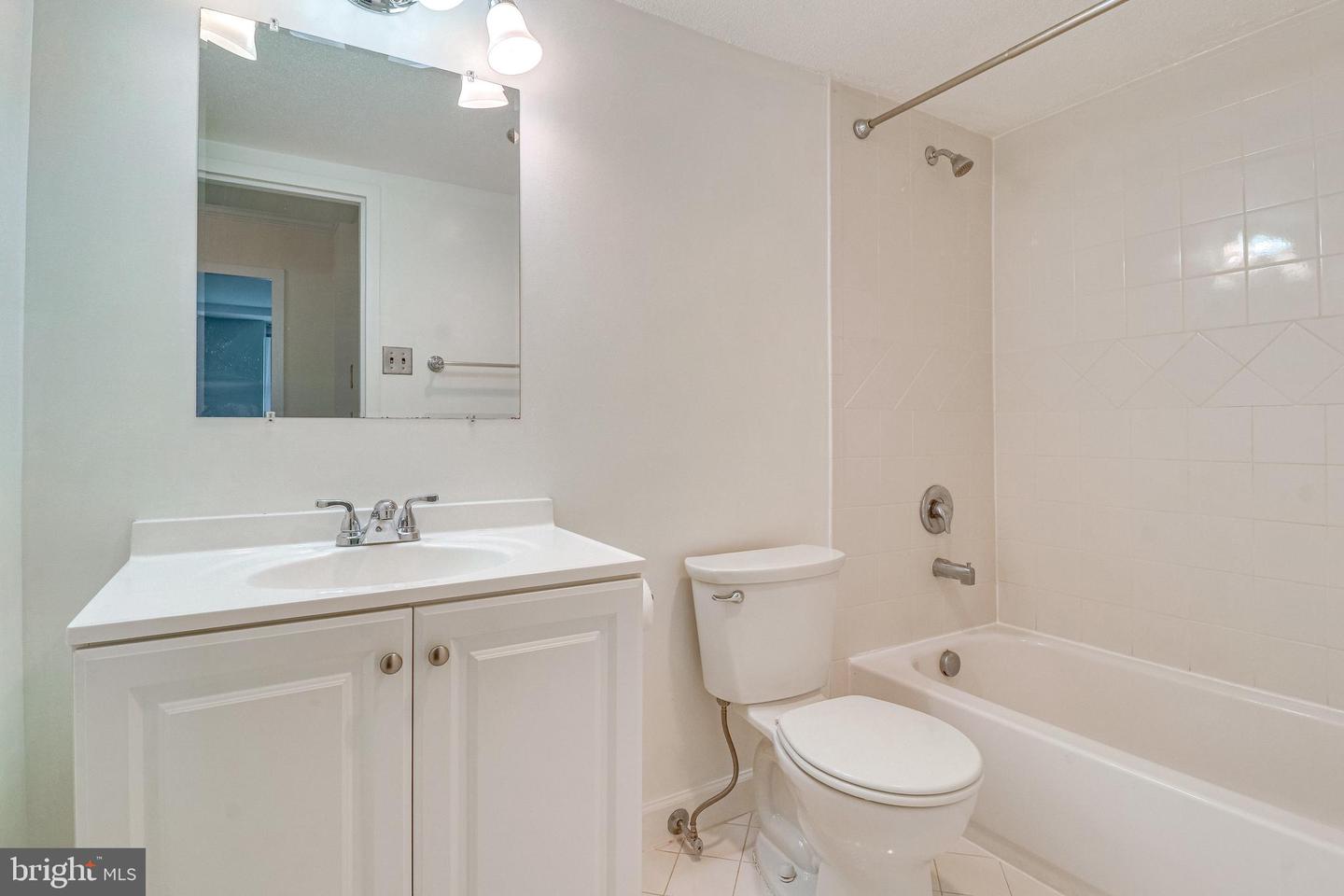 2030 N ADAMS ST #1403, ARLINGTON, Virginia 22201, 2 Bedrooms Bedrooms, ,1 BathroomBathrooms,Residential,For sale,2030 N ADAMS ST #1403,VAAR2061374 MLS # VAAR2061374