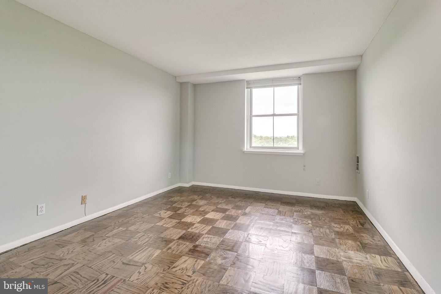 2030 N ADAMS ST #1403, ARLINGTON, Virginia 22201, 2 Bedrooms Bedrooms, ,1 BathroomBathrooms,Residential,For sale,2030 N ADAMS ST #1403,VAAR2061374 MLS # VAAR2061374