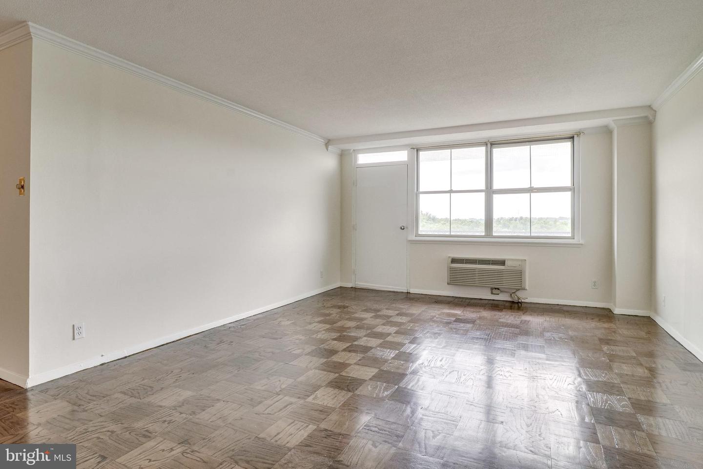 2030 N ADAMS ST #1403, ARLINGTON, Virginia 22201, 2 Bedrooms Bedrooms, ,1 BathroomBathrooms,Residential,For sale,2030 N ADAMS ST #1403,VAAR2061374 MLS # VAAR2061374
