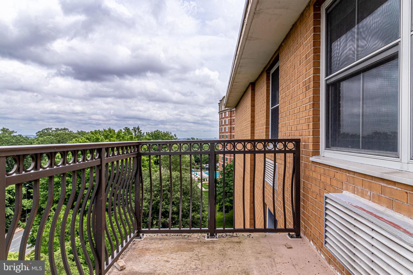 2030 N ADAMS ST #1403, ARLINGTON, Virginia 22201, 2 Bedrooms Bedrooms, ,1 BathroomBathrooms,Residential,For sale,2030 N ADAMS ST #1403,VAAR2061374 MLS # VAAR2061374