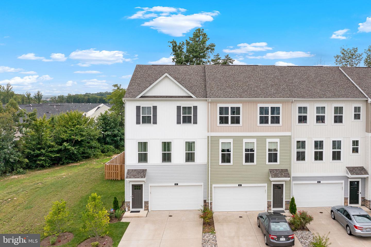 401 SNOWBERRY LN, FREDERICKSBURG, Virginia 22405, 4 Bedrooms Bedrooms, ,3 BathroomsBathrooms,Residential,For sale,401 SNOWBERRY LN,VAST2041120 MLS # VAST2041120