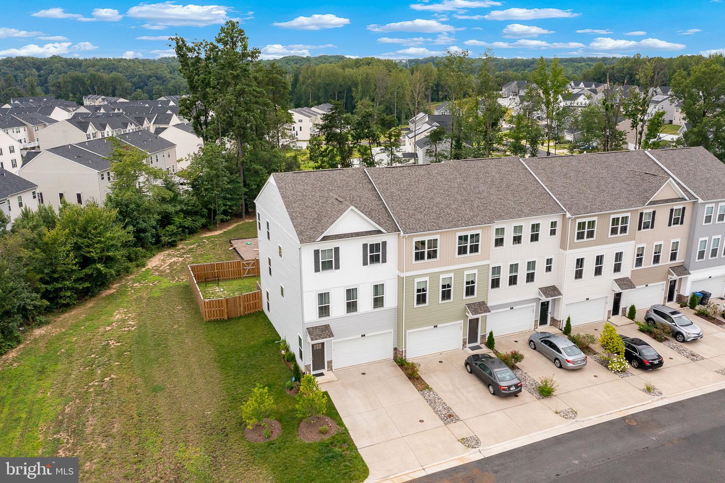 401 SNOWBERRY LN, FREDERICKSBURG, Virginia 22405, 4 Bedrooms Bedrooms, ,3 BathroomsBathrooms,Residential,For sale,401 SNOWBERRY LN,VAST2041120 MLS # VAST2041120