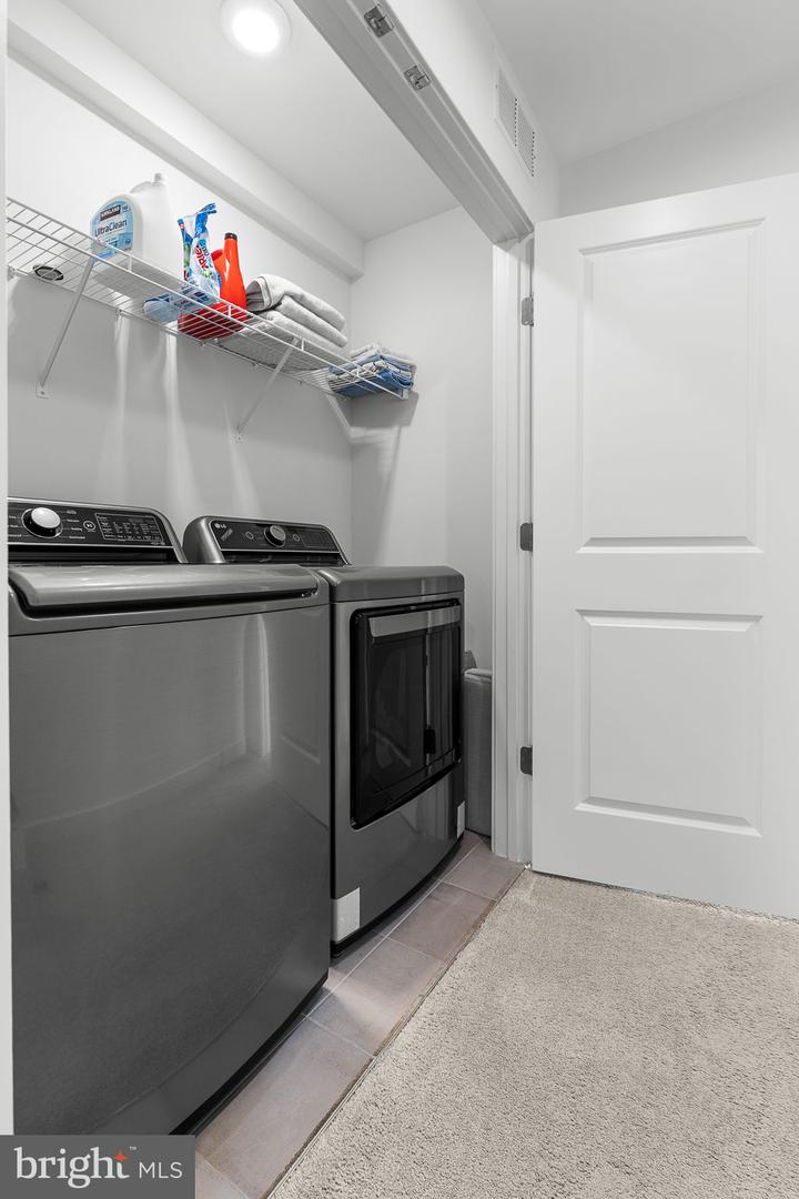 401 SNOWBERRY LN, FREDERICKSBURG, Virginia 22405, 4 Bedrooms Bedrooms, ,3 BathroomsBathrooms,Residential,For sale,401 SNOWBERRY LN,VAST2041120 MLS # VAST2041120