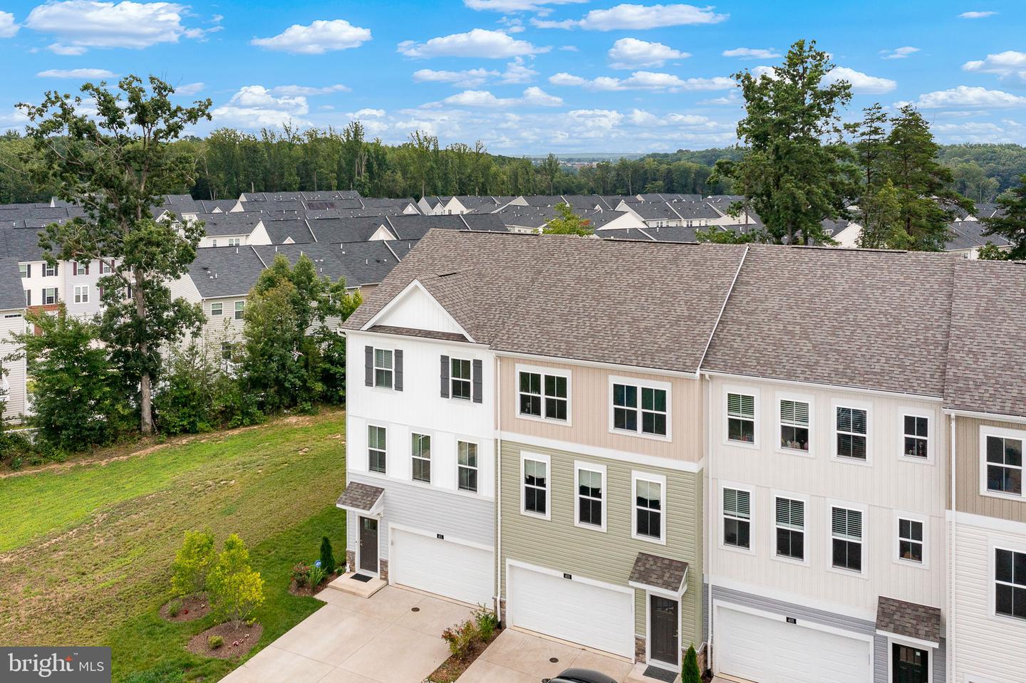 401 SNOWBERRY LN, FREDERICKSBURG, Virginia 22405, 4 Bedrooms Bedrooms, ,3 BathroomsBathrooms,Residential,For sale,401 SNOWBERRY LN,VAST2041120 MLS # VAST2041120