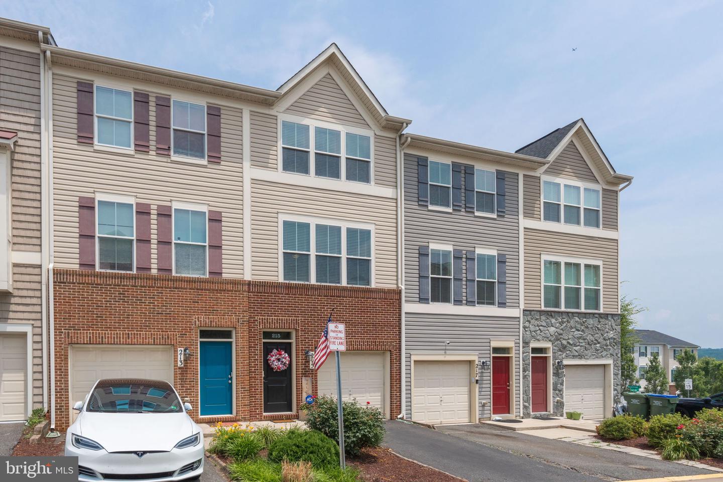 215 WOODSTREAM CIR #2989, STAFFORD, Virginia 22556, 3 Bedrooms Bedrooms, ,2 BathroomsBathrooms,Residential,For sale,215 WOODSTREAM CIR #2989,VAST2041122 MLS # VAST2041122