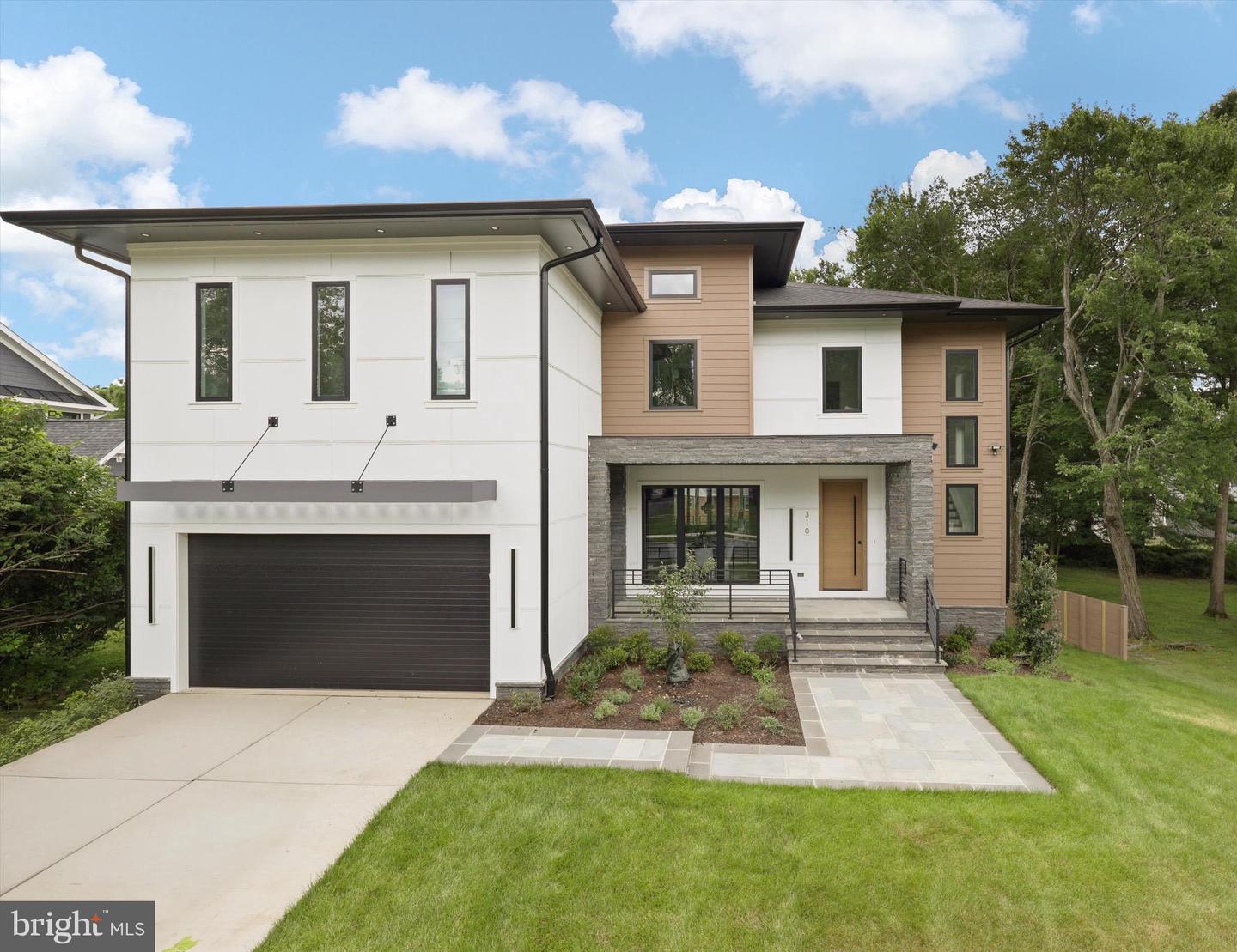 310 JOHNSON ST SW, VIENNA, Virginia 22180, 6 Bedrooms Bedrooms, ,5 BathroomsBathrooms,Residential,For sale,310 JOHNSON ST SW,VAFX2257606 MLS # VAFX2257606