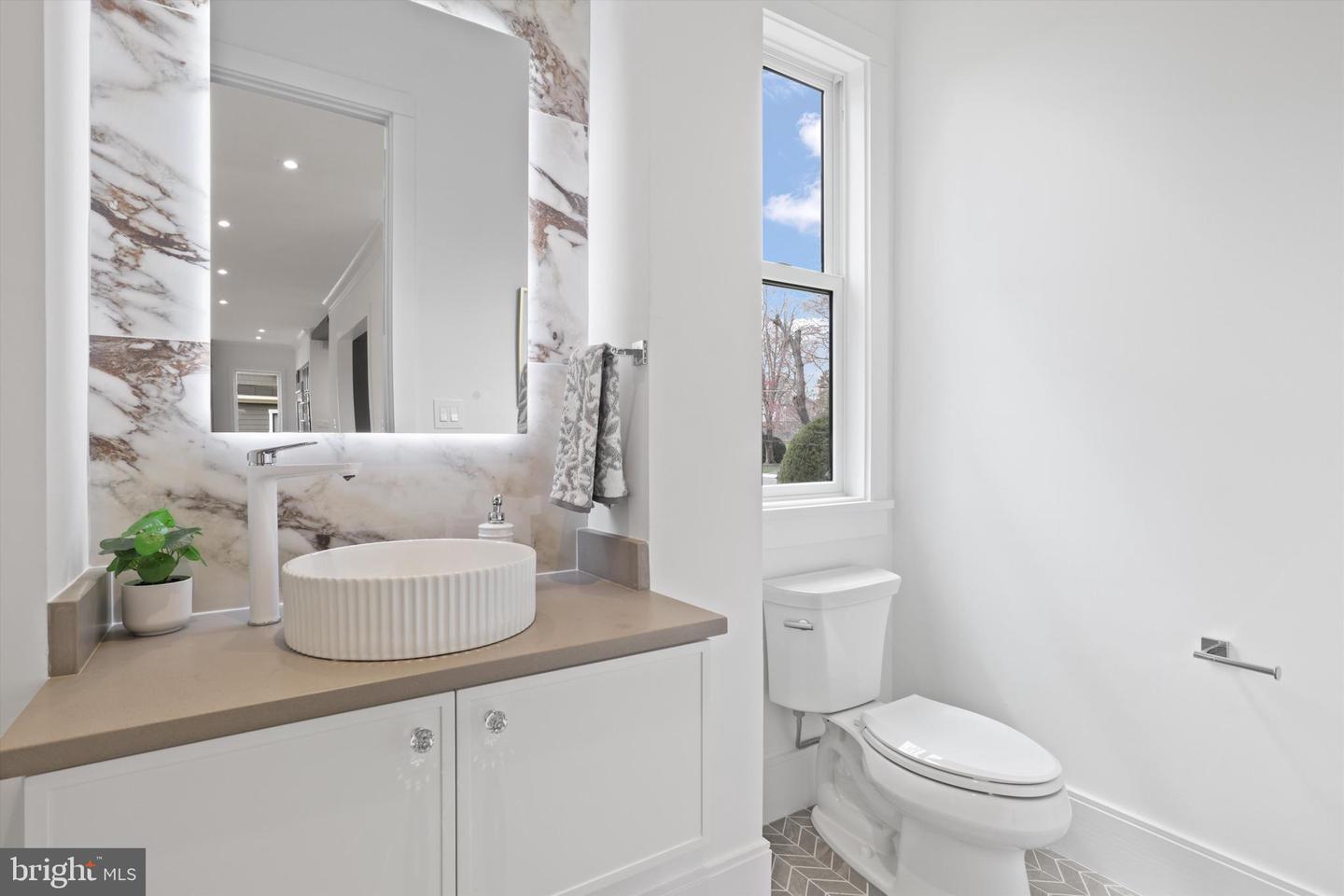 310 JOHNSON ST SW, VIENNA, Virginia 22180, 6 Bedrooms Bedrooms, ,5 BathroomsBathrooms,Residential,For sale,310 JOHNSON ST SW,VAFX2257606 MLS # VAFX2257606