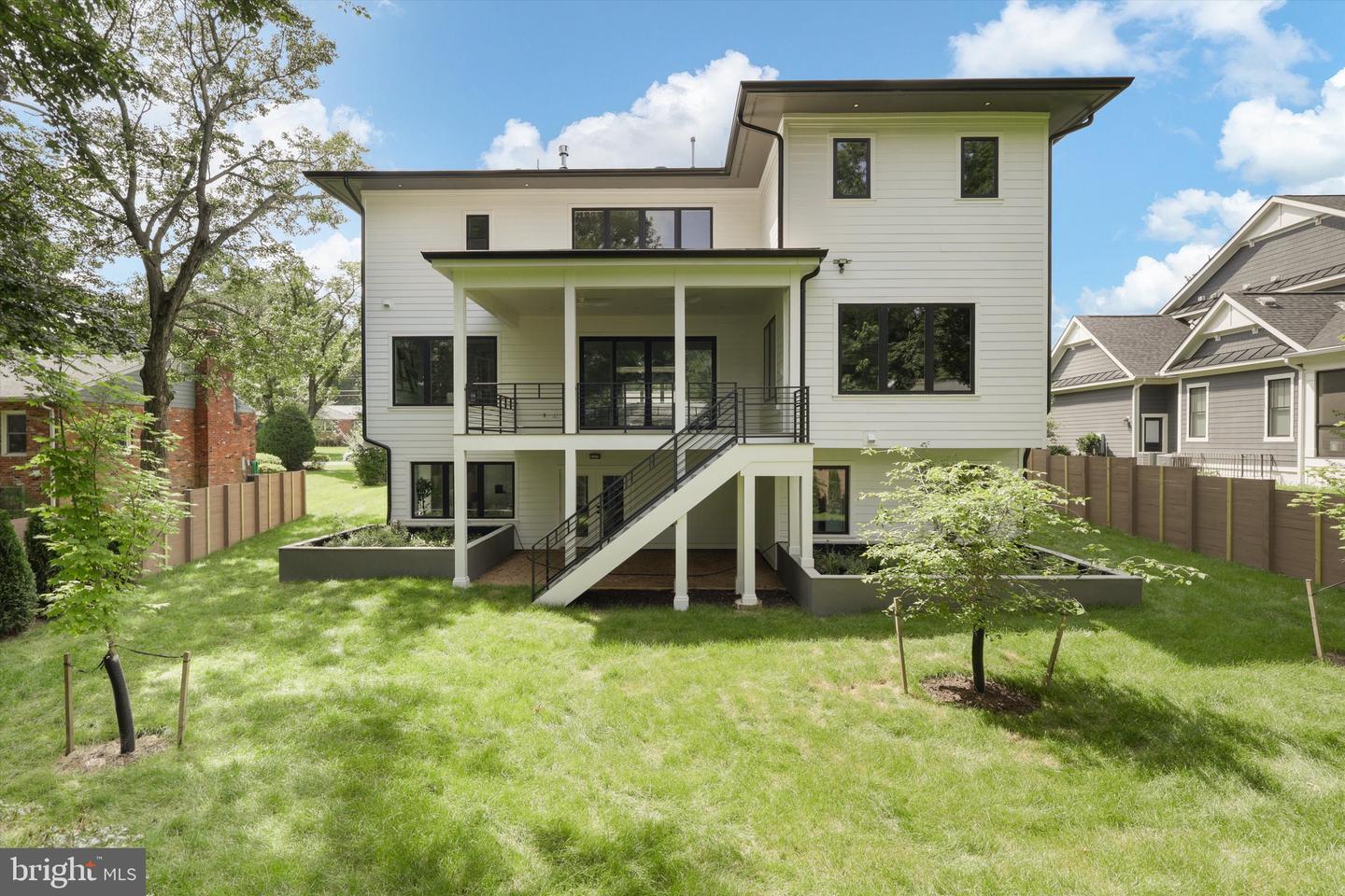 310 JOHNSON ST SW, VIENNA, Virginia 22180, 6 Bedrooms Bedrooms, ,5 BathroomsBathrooms,Residential,For sale,310 JOHNSON ST SW,VAFX2257606 MLS # VAFX2257606