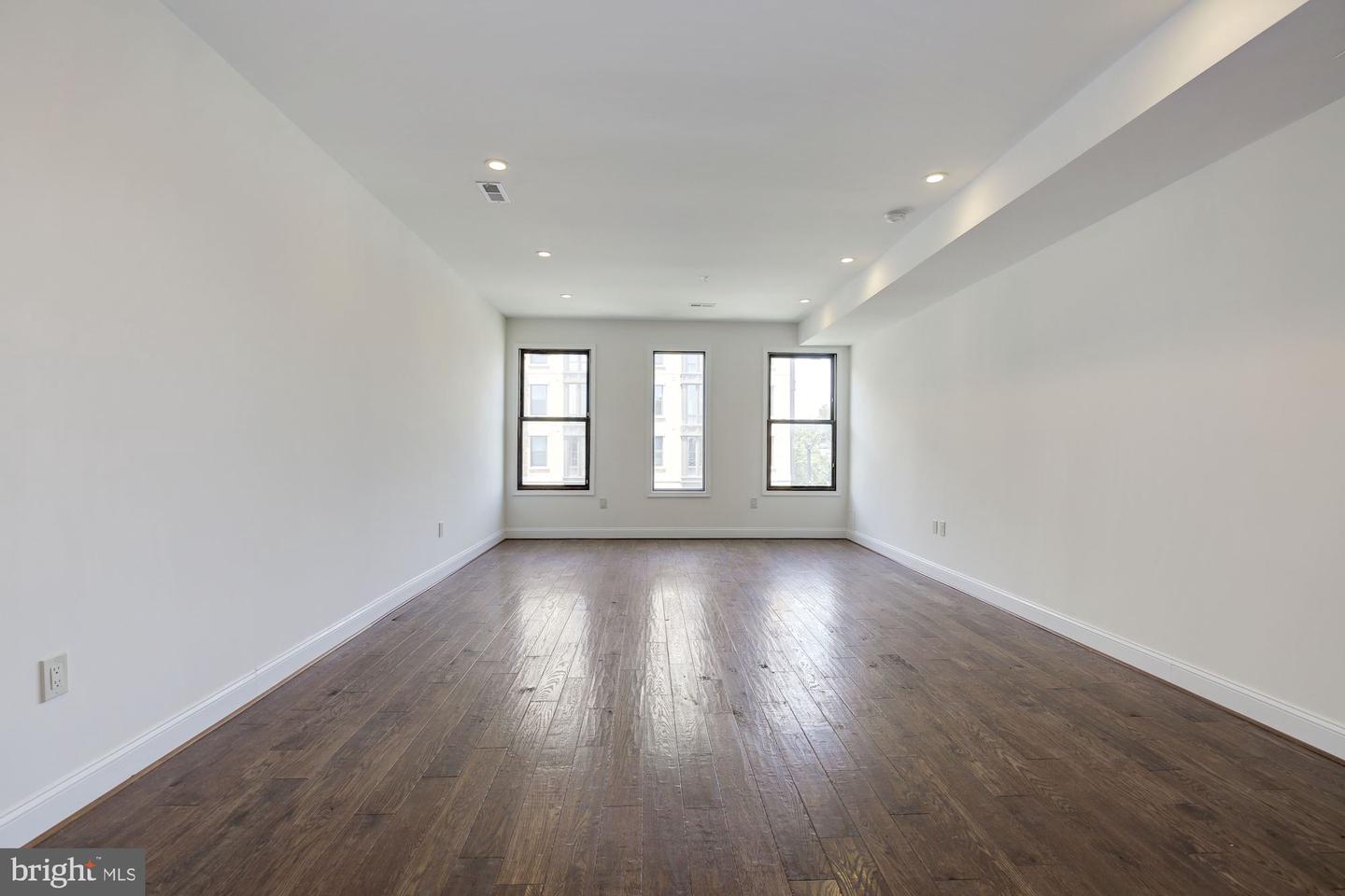 335 H ST NE, WASHINGTON, District Of Columbia 20002, ,Land,For sale,335 H ST NE,DCDC2211970 MLS # DCDC2211970