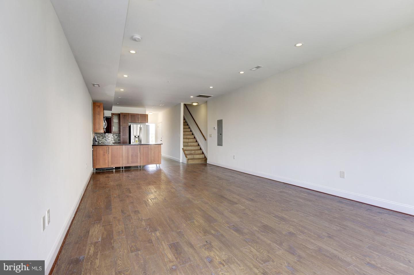 335 H ST NE, WASHINGTON, District Of Columbia 20002, ,Land,For sale,335 H ST NE,DCDC2211970 MLS # DCDC2211970