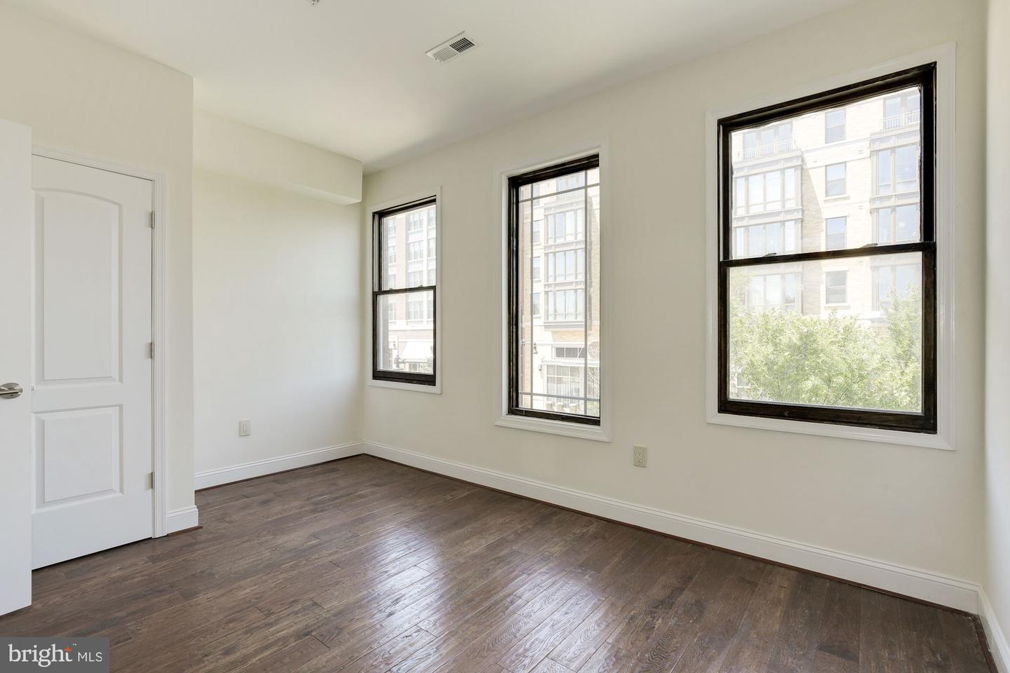 335 H ST NE, WASHINGTON, District Of Columbia 20002, ,Land,For sale,335 H ST NE,DCDC2211970 MLS # DCDC2211970