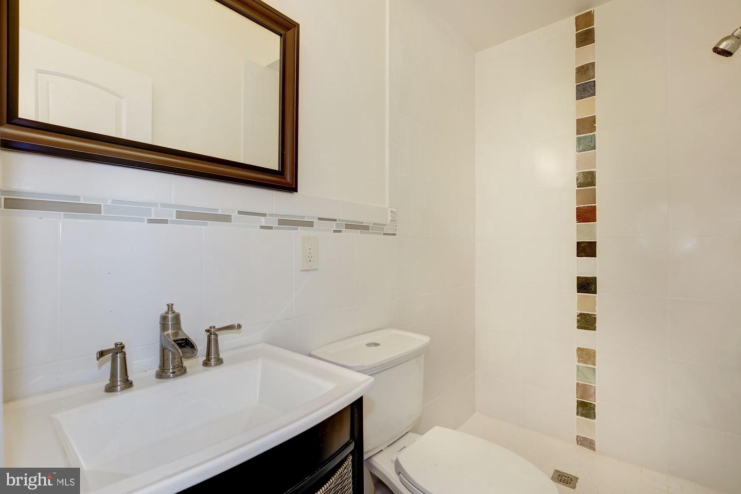 335 H ST NE, WASHINGTON, District Of Columbia 20002, ,Land,For sale,335 H ST NE,DCDC2211970 MLS # DCDC2211970