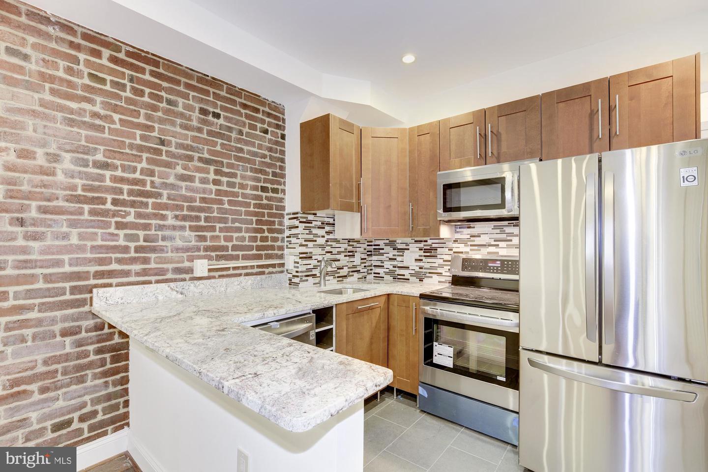 335 H ST NE, WASHINGTON, District Of Columbia 20002, ,Land,For sale,335 H ST NE,DCDC2211970 MLS # DCDC2211970