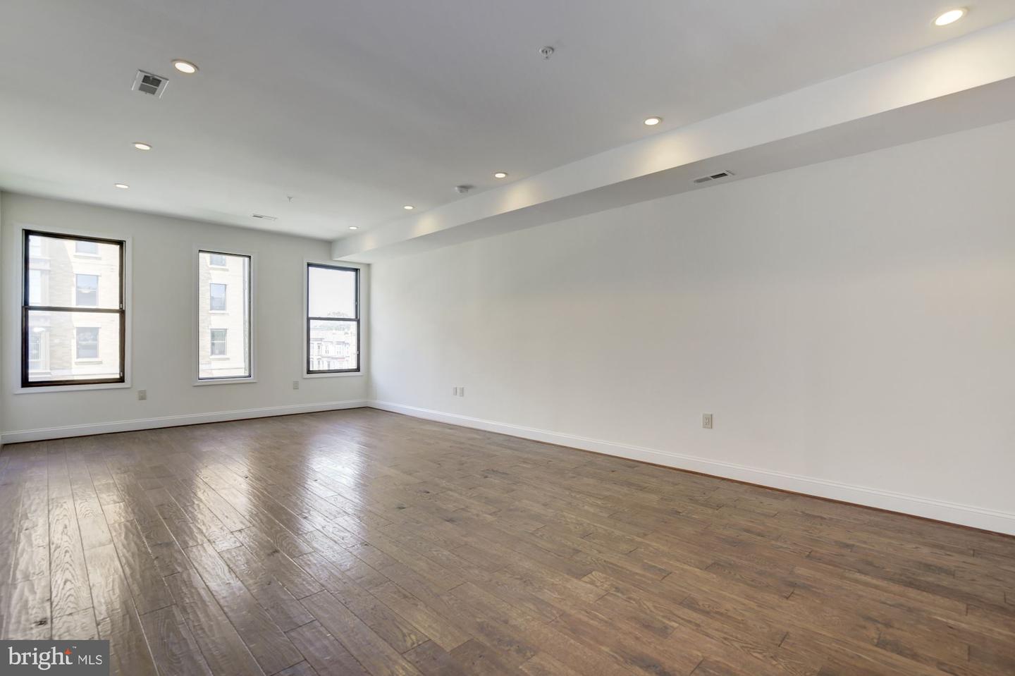335 H ST NE, WASHINGTON, District Of Columbia 20002, ,Land,For sale,335 H ST NE,DCDC2211970 MLS # DCDC2211970