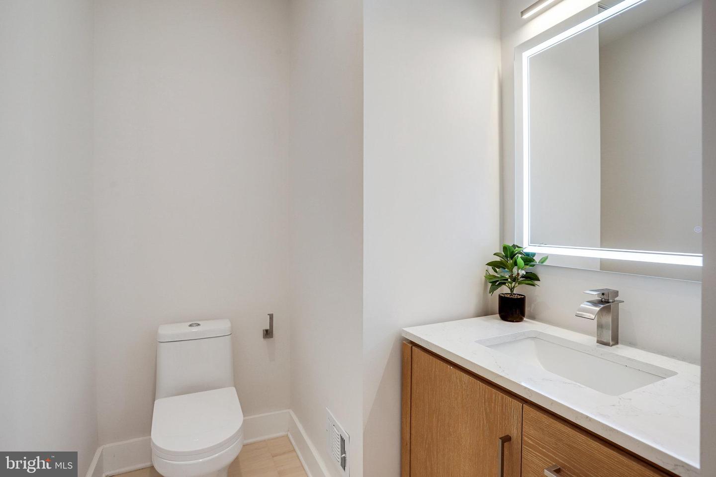 3703 RESERVOIR RD NW, WASHINGTON, District Of Columbia 20007, 5 Bedrooms Bedrooms, ,4 BathroomsBathrooms,Residential,For sale,3703 RESERVOIR RD NW,DCDC2187338 MLS # DCDC2187338