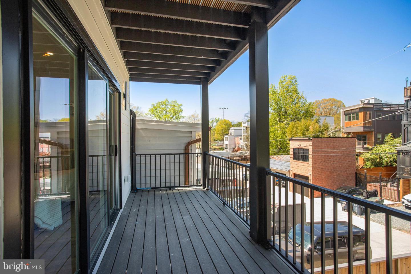 3703 RESERVOIR RD NW, WASHINGTON, District Of Columbia 20007, 5 Bedrooms Bedrooms, ,4 BathroomsBathrooms,Residential,For sale,3703 RESERVOIR RD NW,DCDC2187338 MLS # DCDC2187338