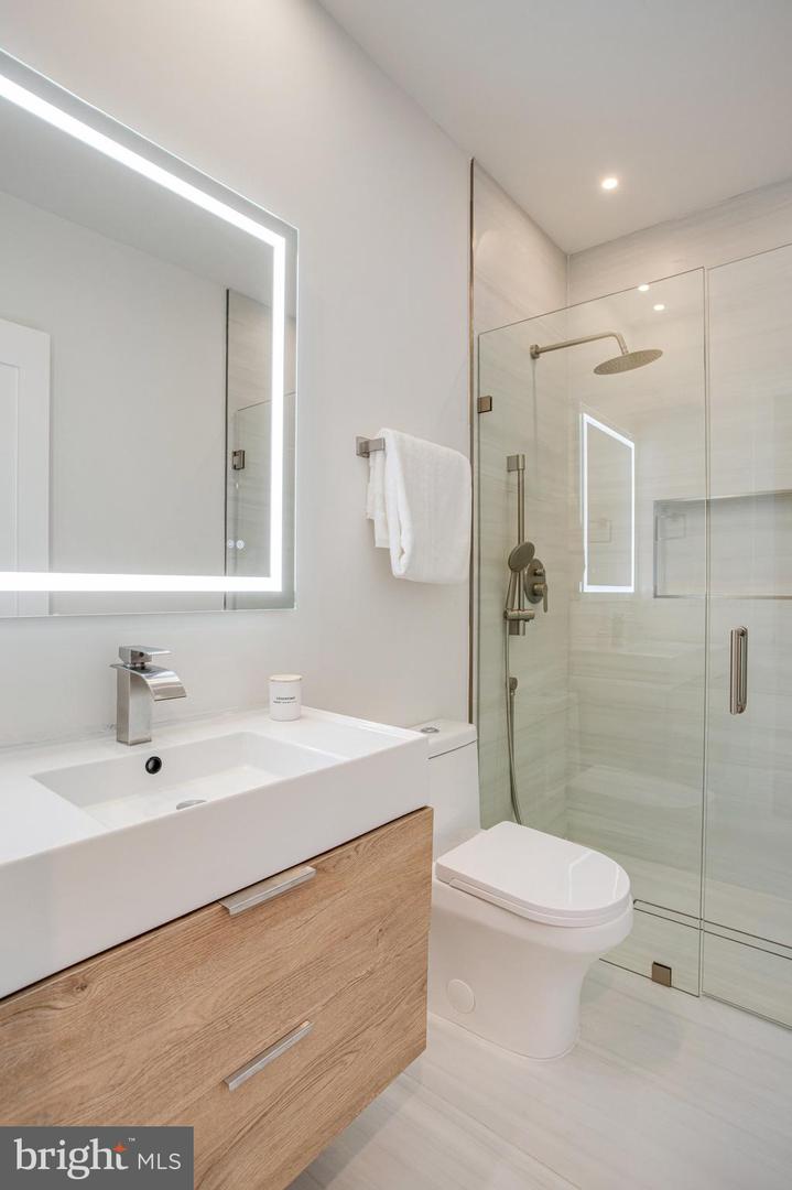 3703 RESERVOIR RD NW, WASHINGTON, District Of Columbia 20007, 5 Bedrooms Bedrooms, ,4 BathroomsBathrooms,Residential,For sale,3703 RESERVOIR RD NW,DCDC2187338 MLS # DCDC2187338