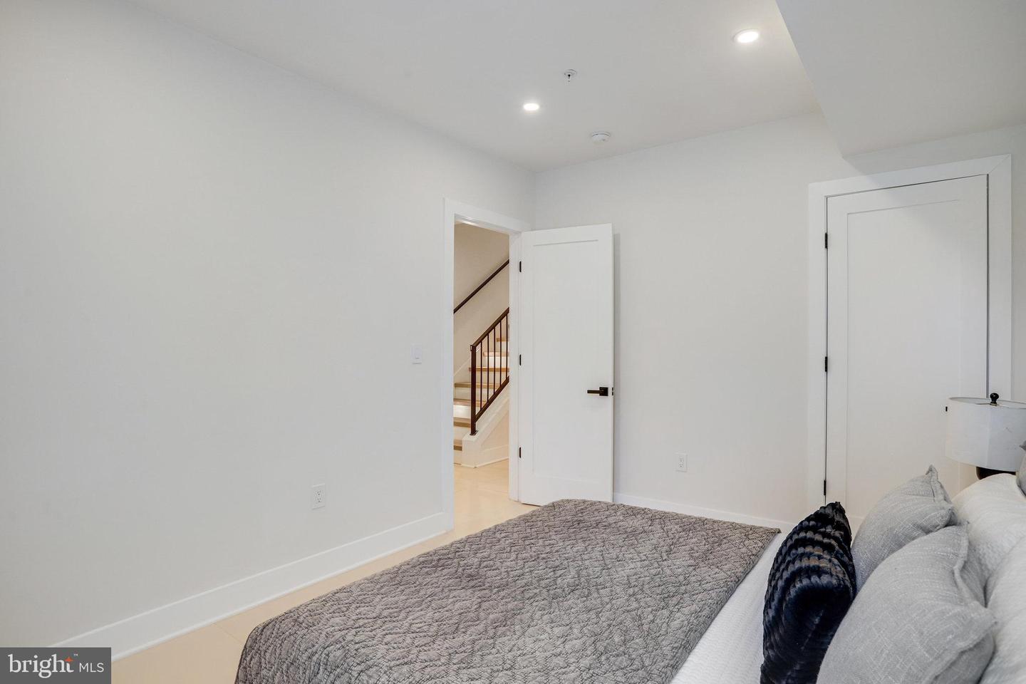 3703 RESERVOIR RD NW, WASHINGTON, District Of Columbia 20007, 5 Bedrooms Bedrooms, ,4 BathroomsBathrooms,Residential,For sale,3703 RESERVOIR RD NW,DCDC2187338 MLS # DCDC2187338