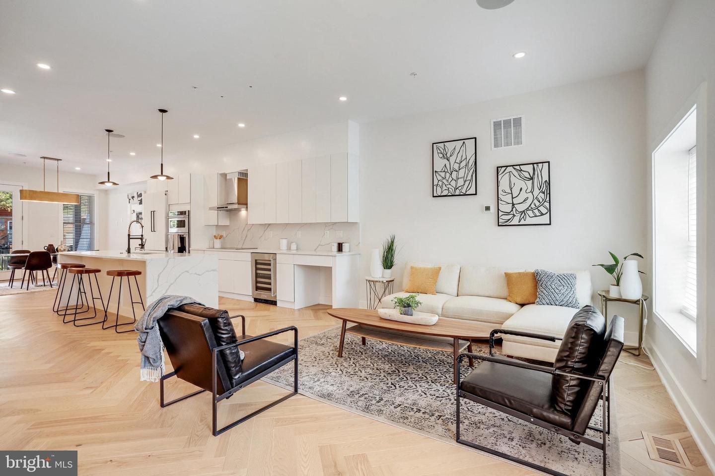 3703 RESERVOIR RD NW, WASHINGTON, District Of Columbia 20007, 5 Bedrooms Bedrooms, ,4 BathroomsBathrooms,Residential,For sale,3703 RESERVOIR RD NW,DCDC2187338 MLS # DCDC2187338